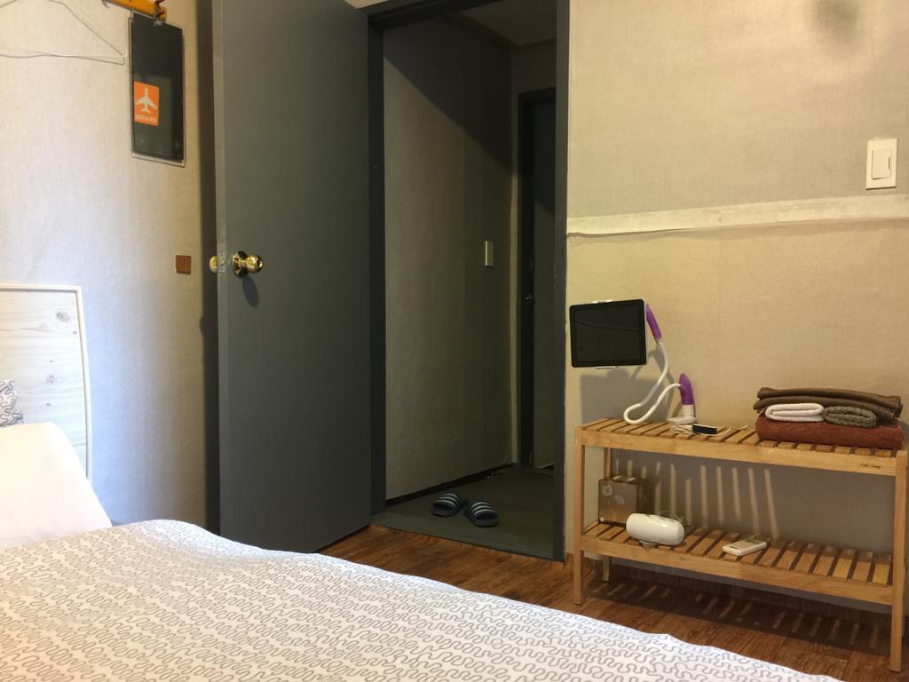 Backpackers In Jeju City Center Εξωτερικό φωτογραφία