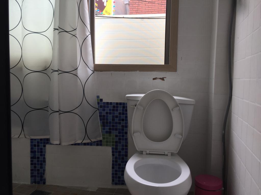 Backpackers In Jeju City Center Εξωτερικό φωτογραφία
