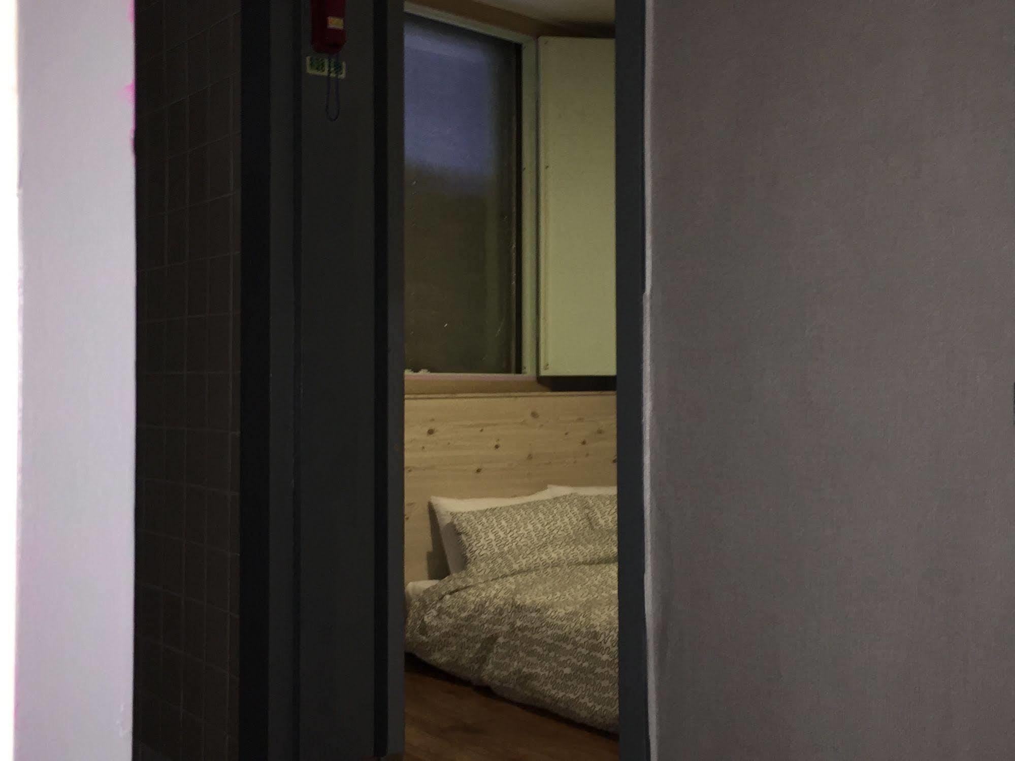 Backpackers In Jeju City Center Εξωτερικό φωτογραφία