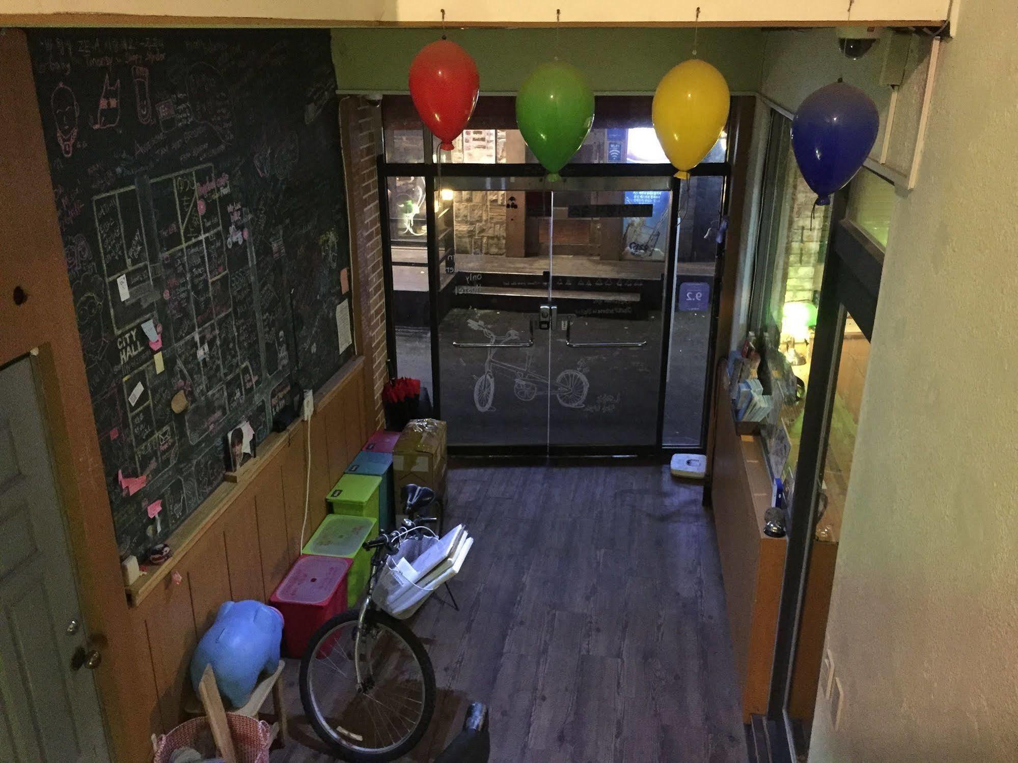 Backpackers In Jeju City Center Εξωτερικό φωτογραφία