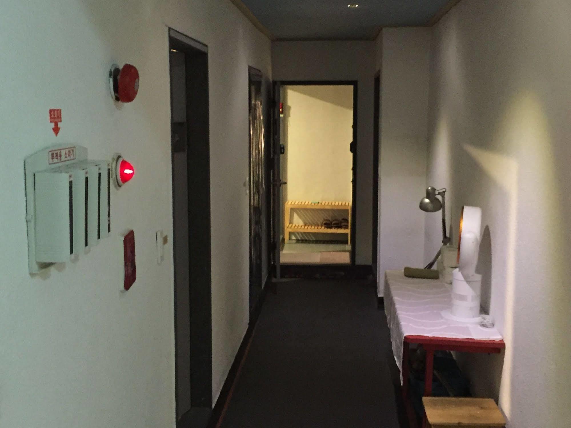 Backpackers In Jeju City Center Εξωτερικό φωτογραφία